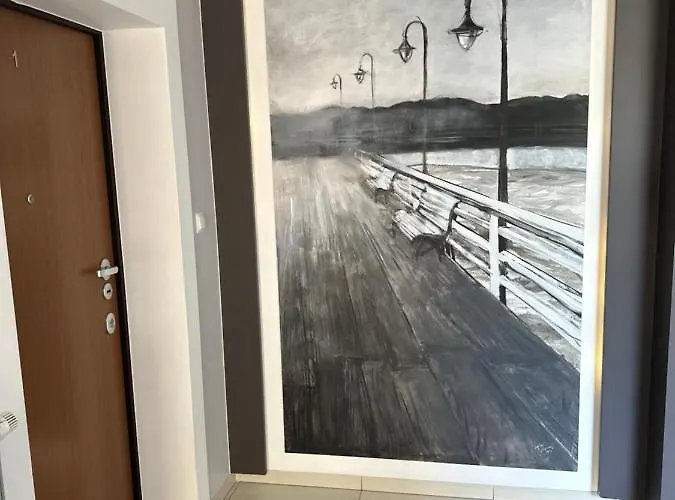 Bovis Center Redlowo *